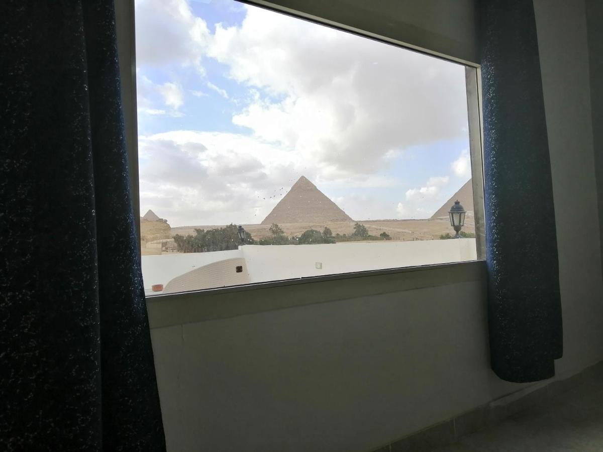King Khufu Pyramids View Hotel Kafret el-Gabal Exteriör bild